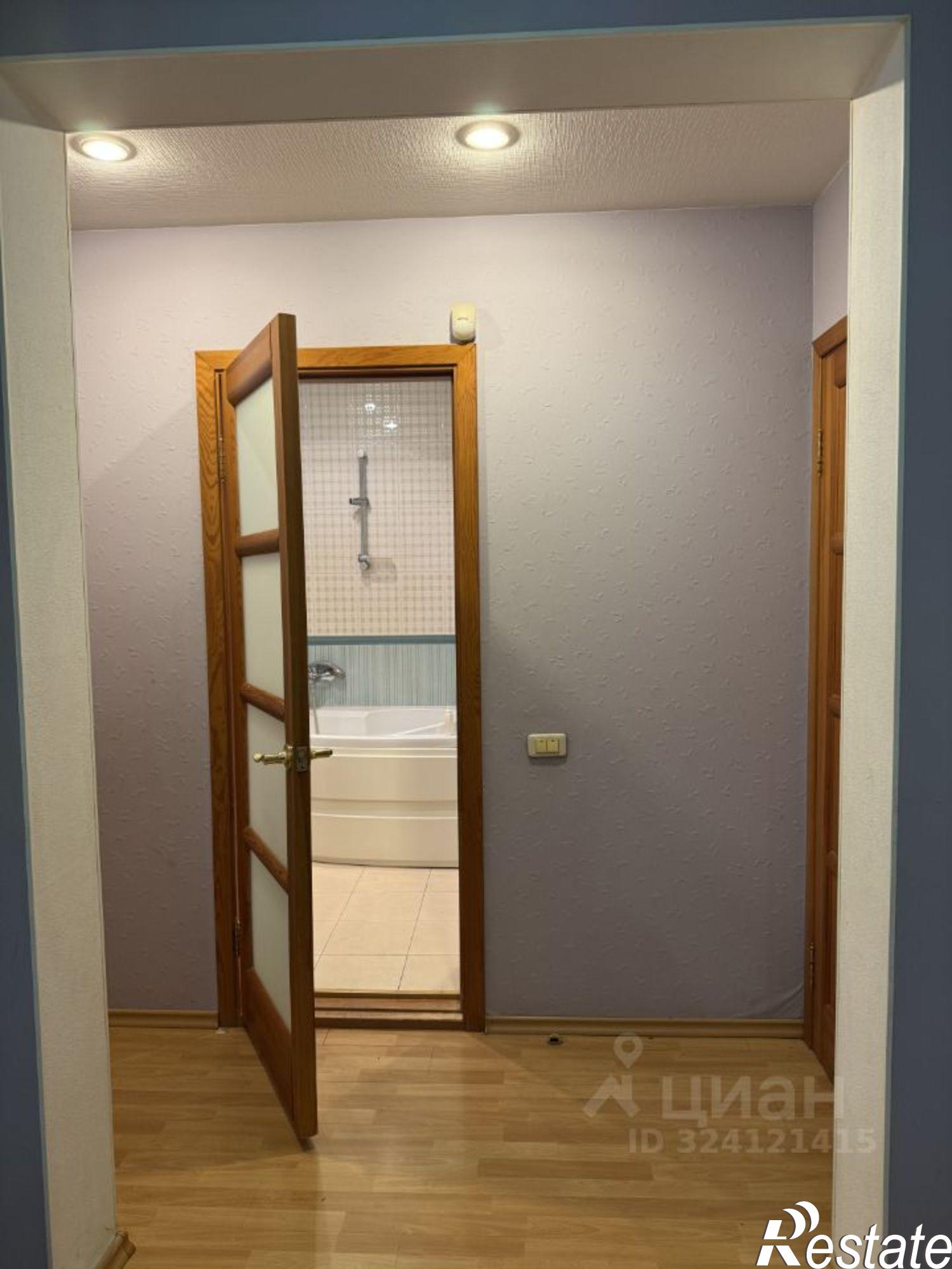 Купить квартиру за 10 000 000 рублей на 2-я Нагорная улица, 9