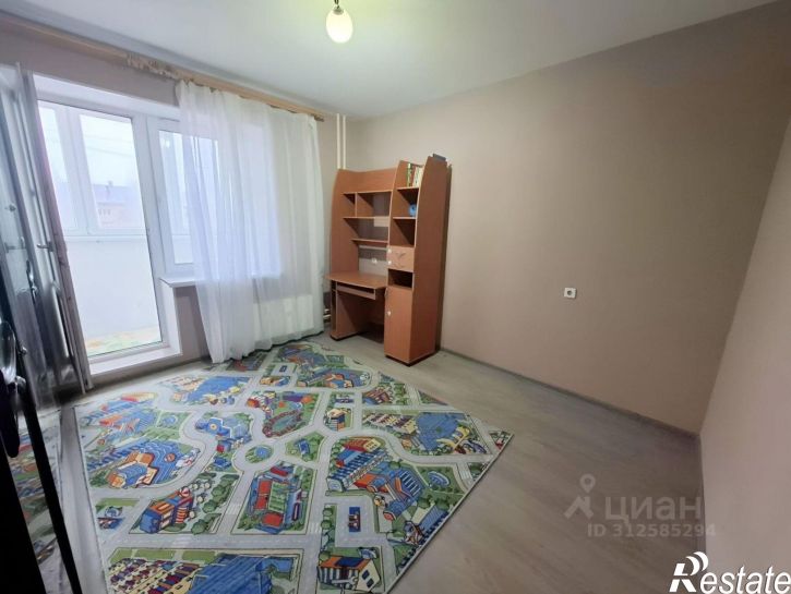 3-комн квартира улица Парижской Коммуны, 41,  д. 41