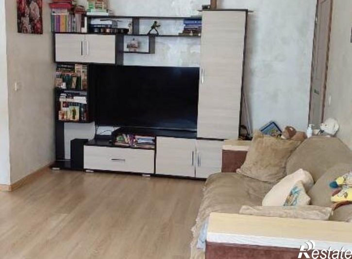 2-комн квартира улица Зверева, 35,  д. 35