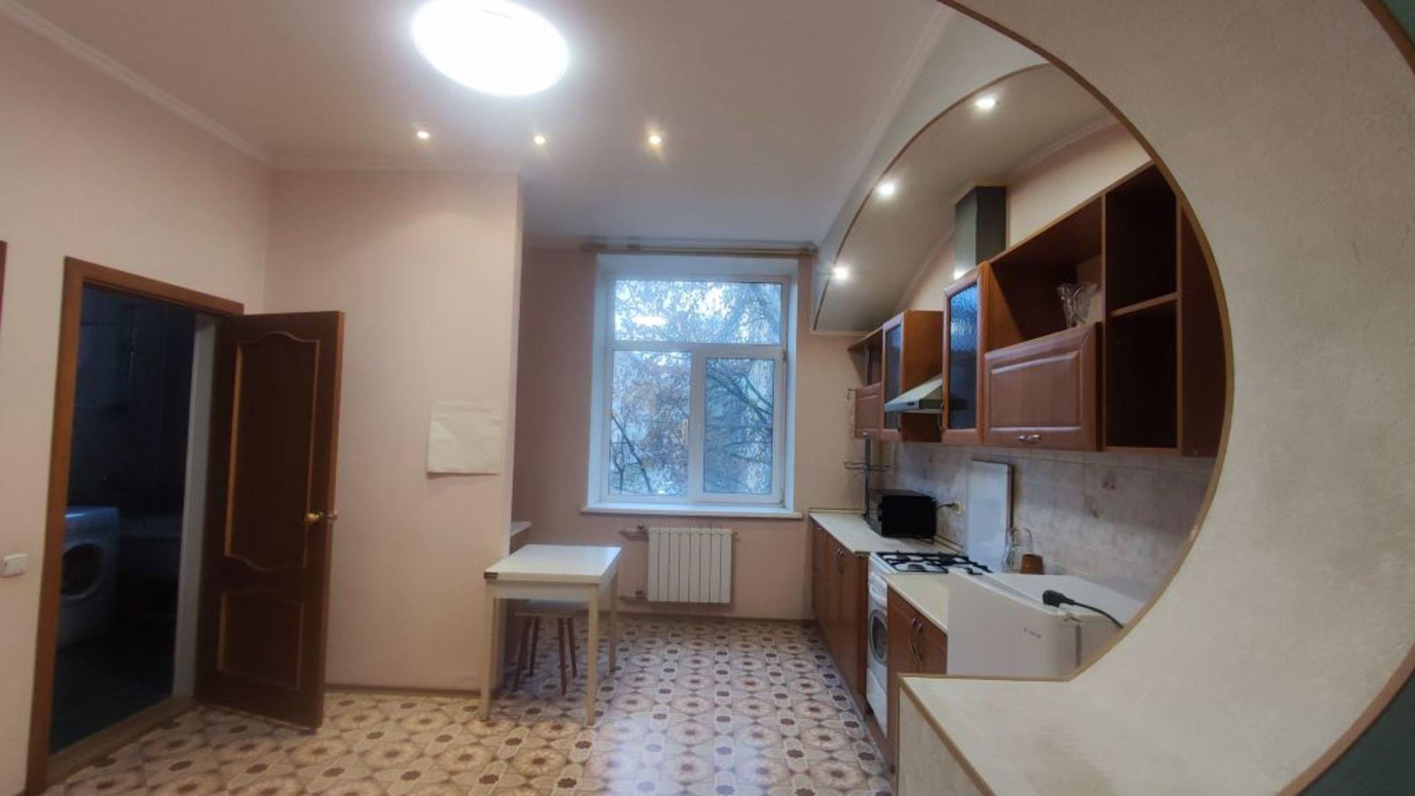 Купить квартиру за 5 690 000 рублей на Смирнова ул, 93/2