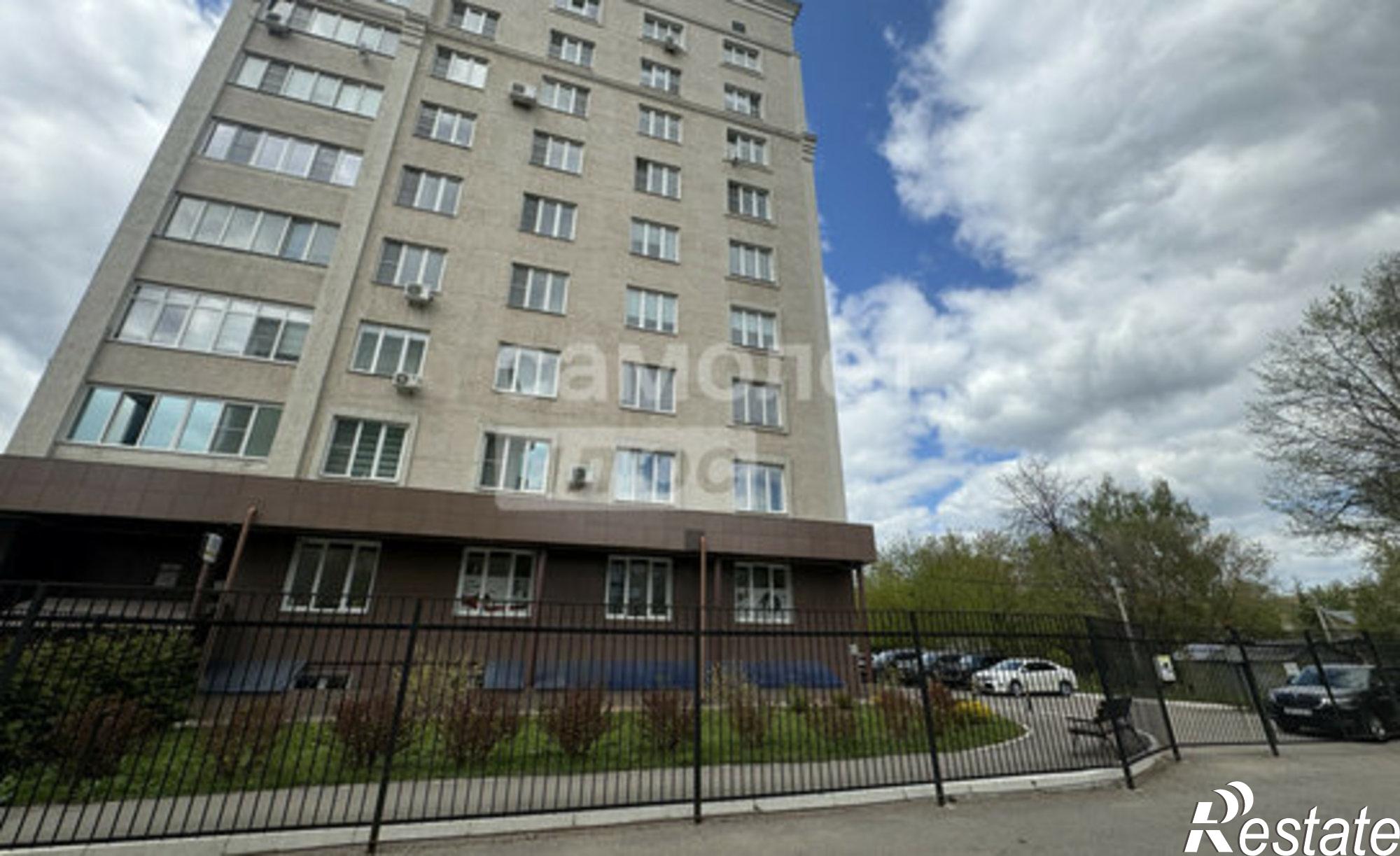 Купить квартиру за 10 500 000 рублей на улица Красных Зорь, 8