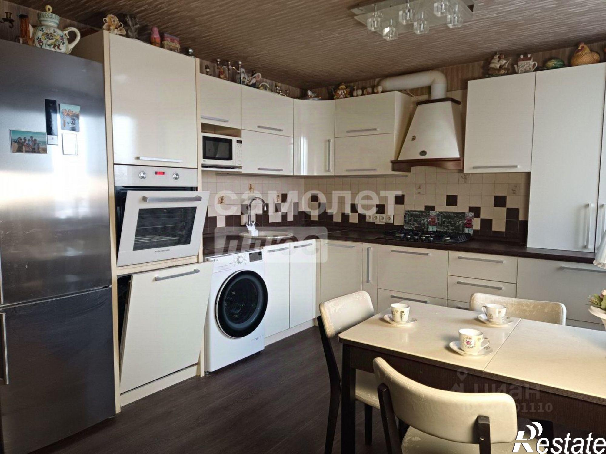 Купить квартиру за 10 000 000 рублей на улица Поэта Майорова, 16