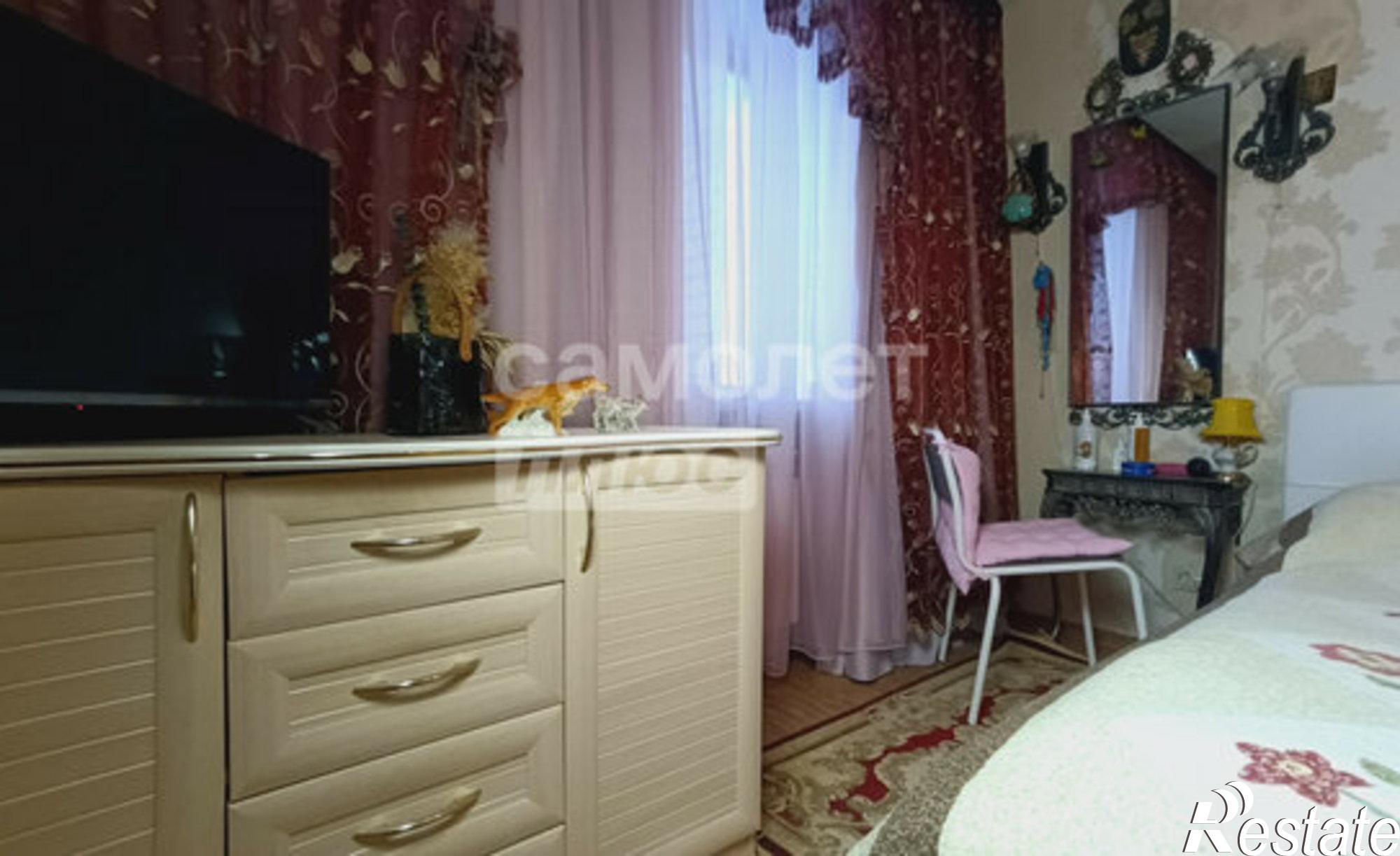 Купить квартиру за 10 000 000 рублей на улица Поэта Майорова, 16