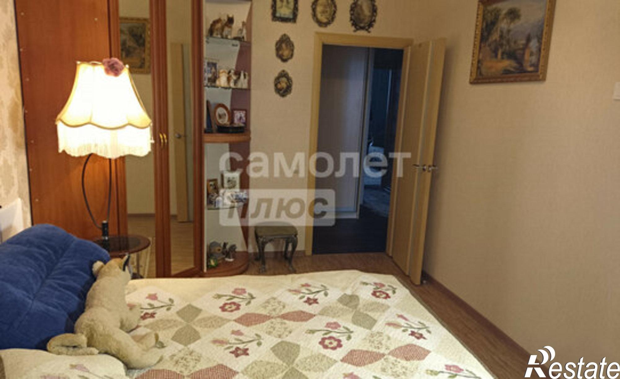 Купить квартиру за 10 000 000 рублей на улица Поэта Майорова, 16