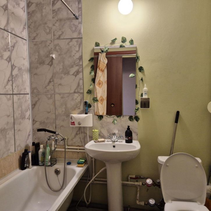 1-комн квартира Парижской Коммуны ул, 41