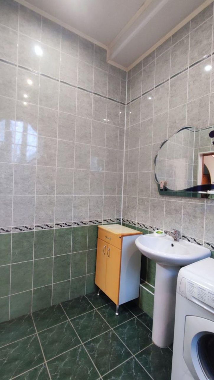 3-комн квартира Смирнова ул, 93/2