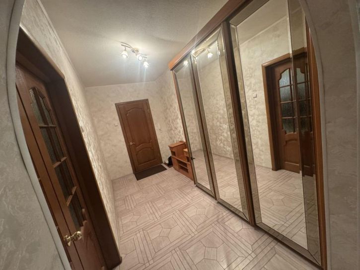 2-комн квартира Куконковых ул, 142