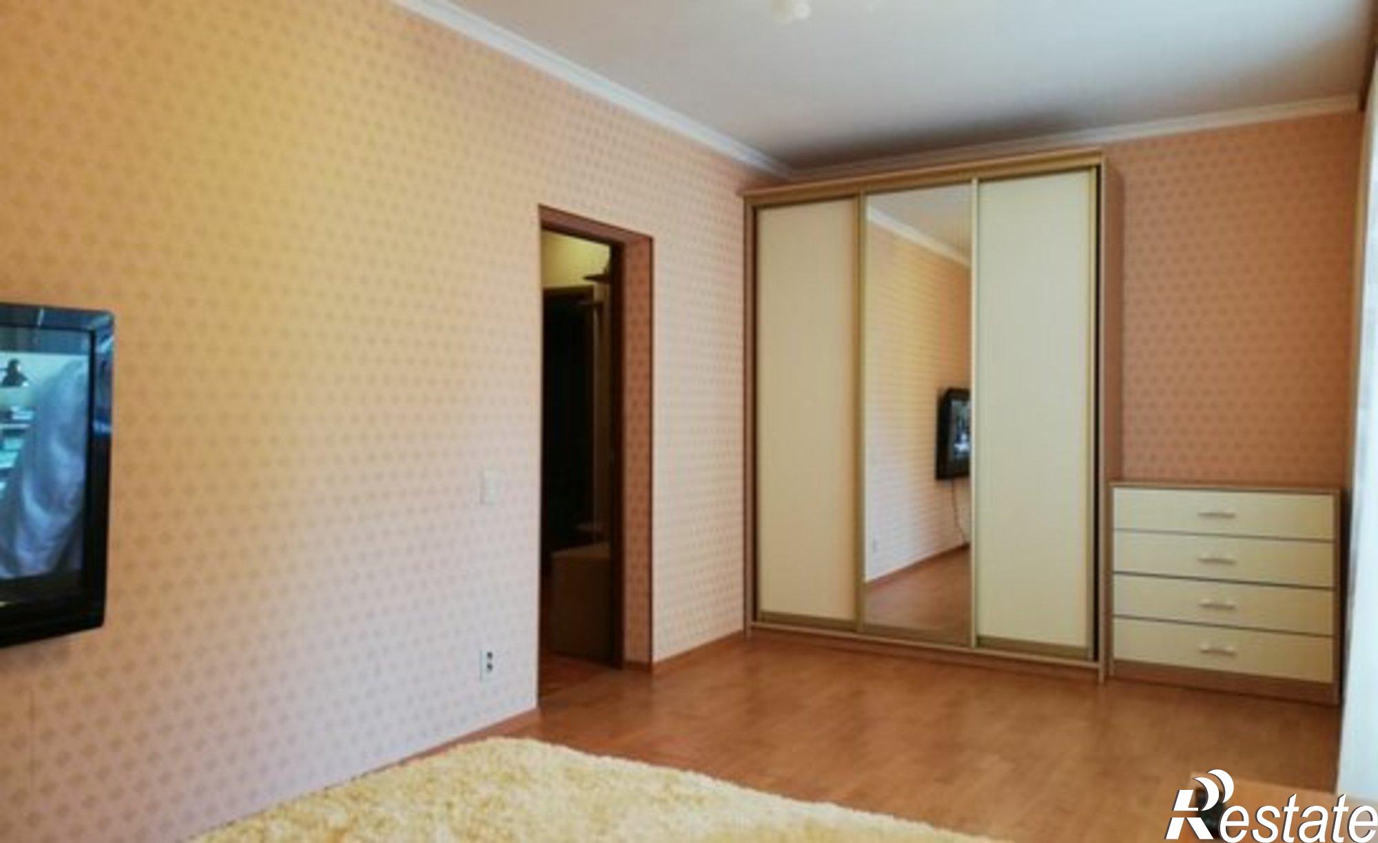 Купить квартиру за 7 700 000 рублей на ул Зверева, 17