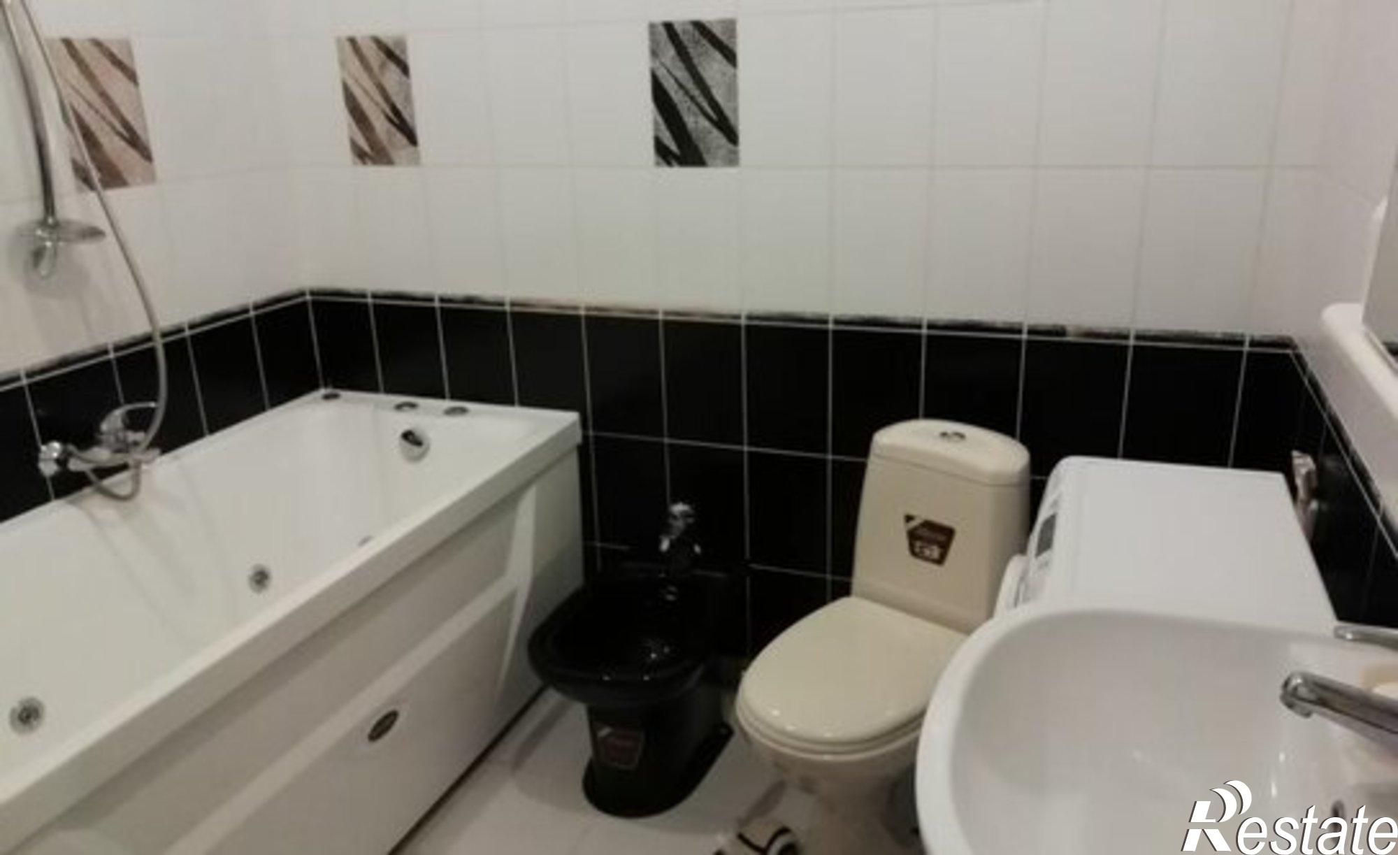 Купить квартиру за 7 700 000 рублей на ул Зверева, 17