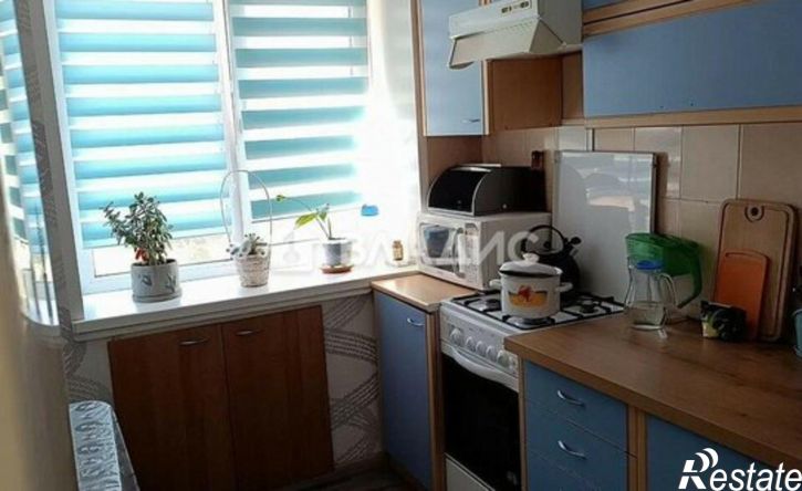 3-комн квартира улица Жарова, 8,  д. 8