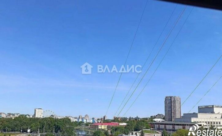 3-комн квартира улица Жарова, 8,  д. 8