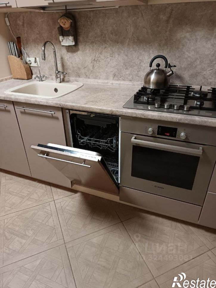 2-комн квартира ул Танкиста Александрова, 9А,  д. 9А