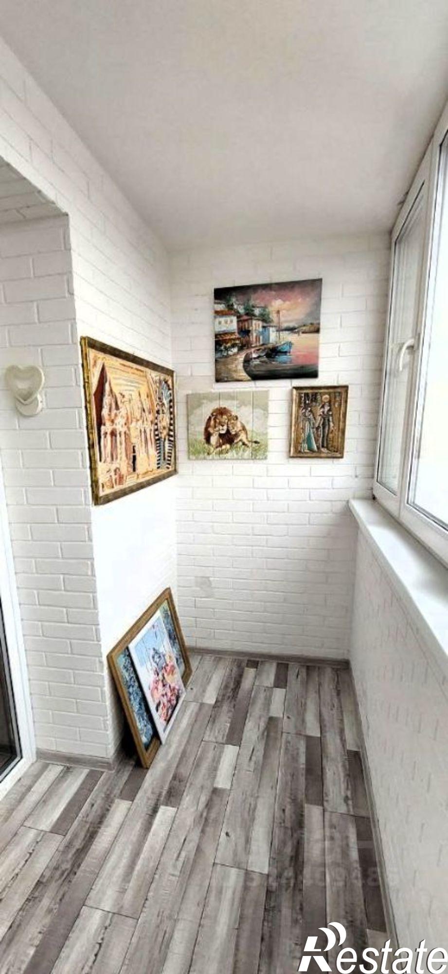 Купить квартиру за 11 265 000 рублей на ул Парижской Коммуны, 41