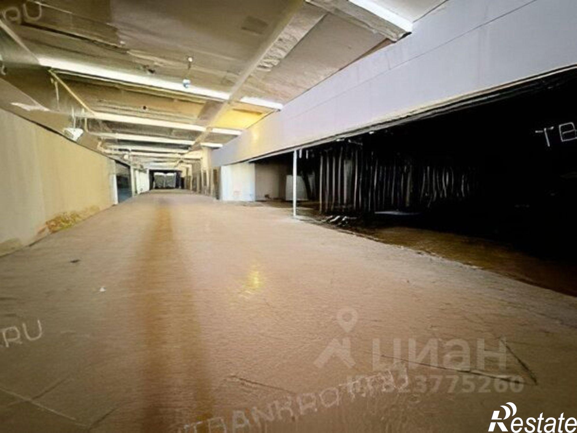 Купить торговое помещение за 32 300 000 рублей на улица Куконковых, 141