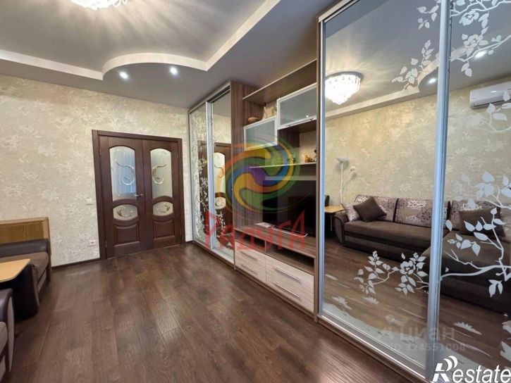 2-комн квартира улица Суворова, 42,  д. 42