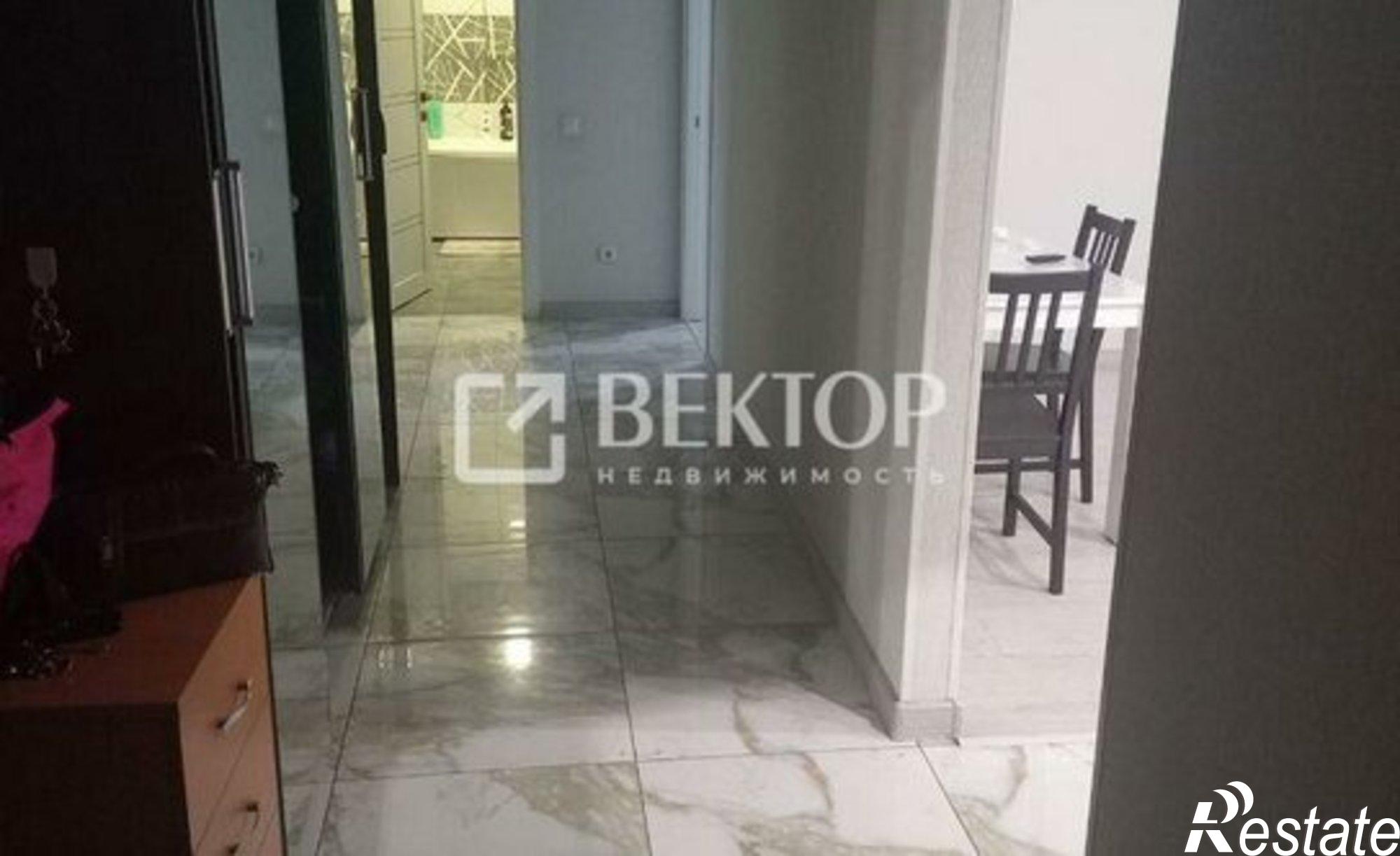 Купить квартиру за 11 000 000 рублей на Революционная улица, 3