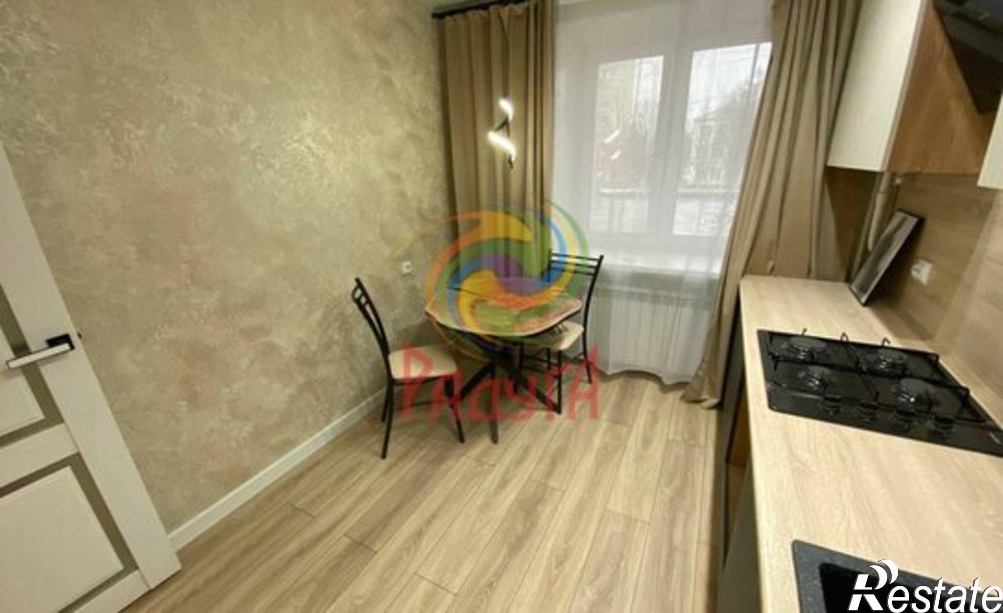 Купить квартиру за 7 490 000 рублей на ул Парижской Коммуны, 13