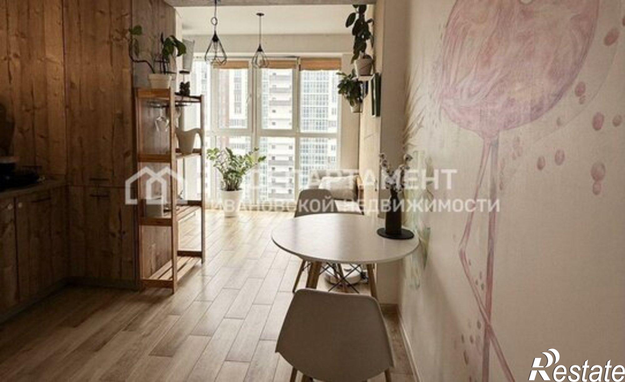 Купить квартиру за 8 689 000 рублей на ул Наумова, 5