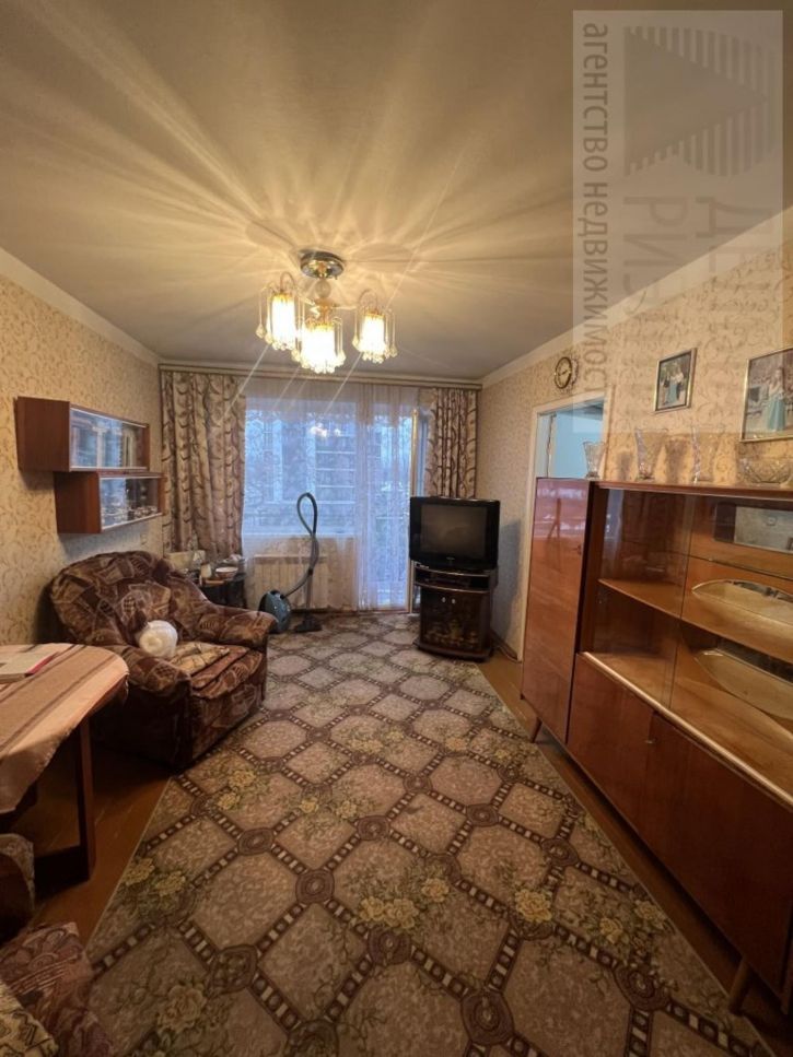 3-комн квартира Красногвардейская ул, 15
