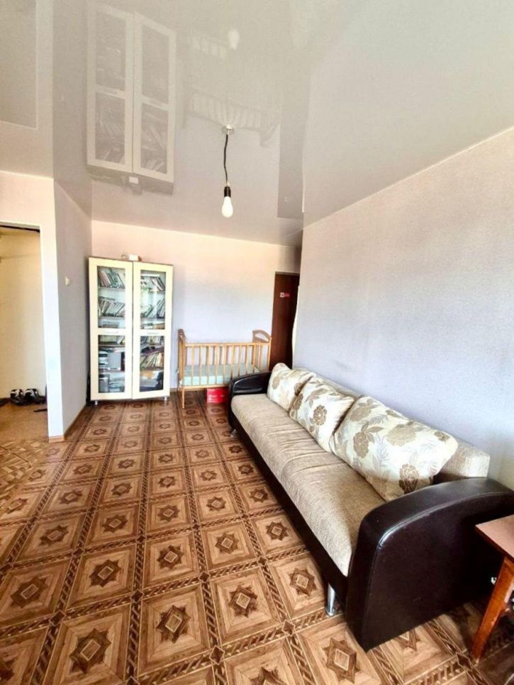 3-комн квартира Зверева ул, 35