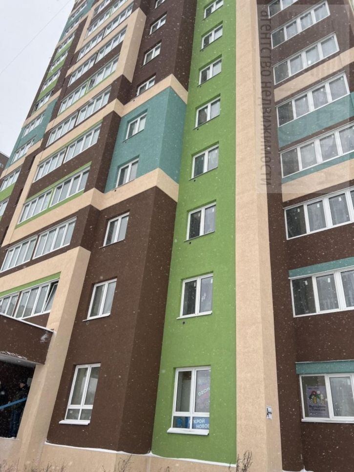 3-комн квартира Парижской Коммуны ул, 51