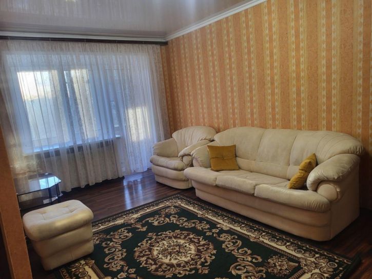 2-комн квартира Спортивный 1-й пер, 8