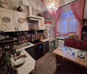 комната 52 кв м Андрианова ул, 2