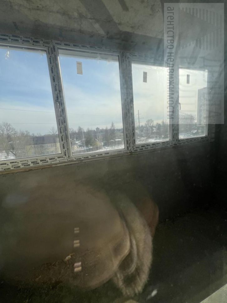3-комн квартира Парижской Коммуны ул, 51