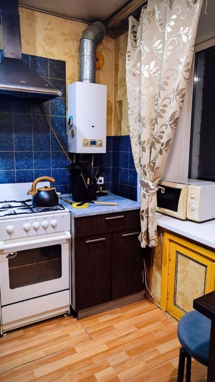 2-комн квартира Новосельская ул, 10