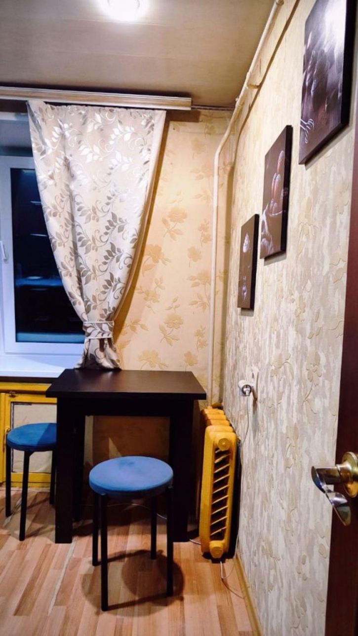 2-комн квартира Новосельская ул, 10