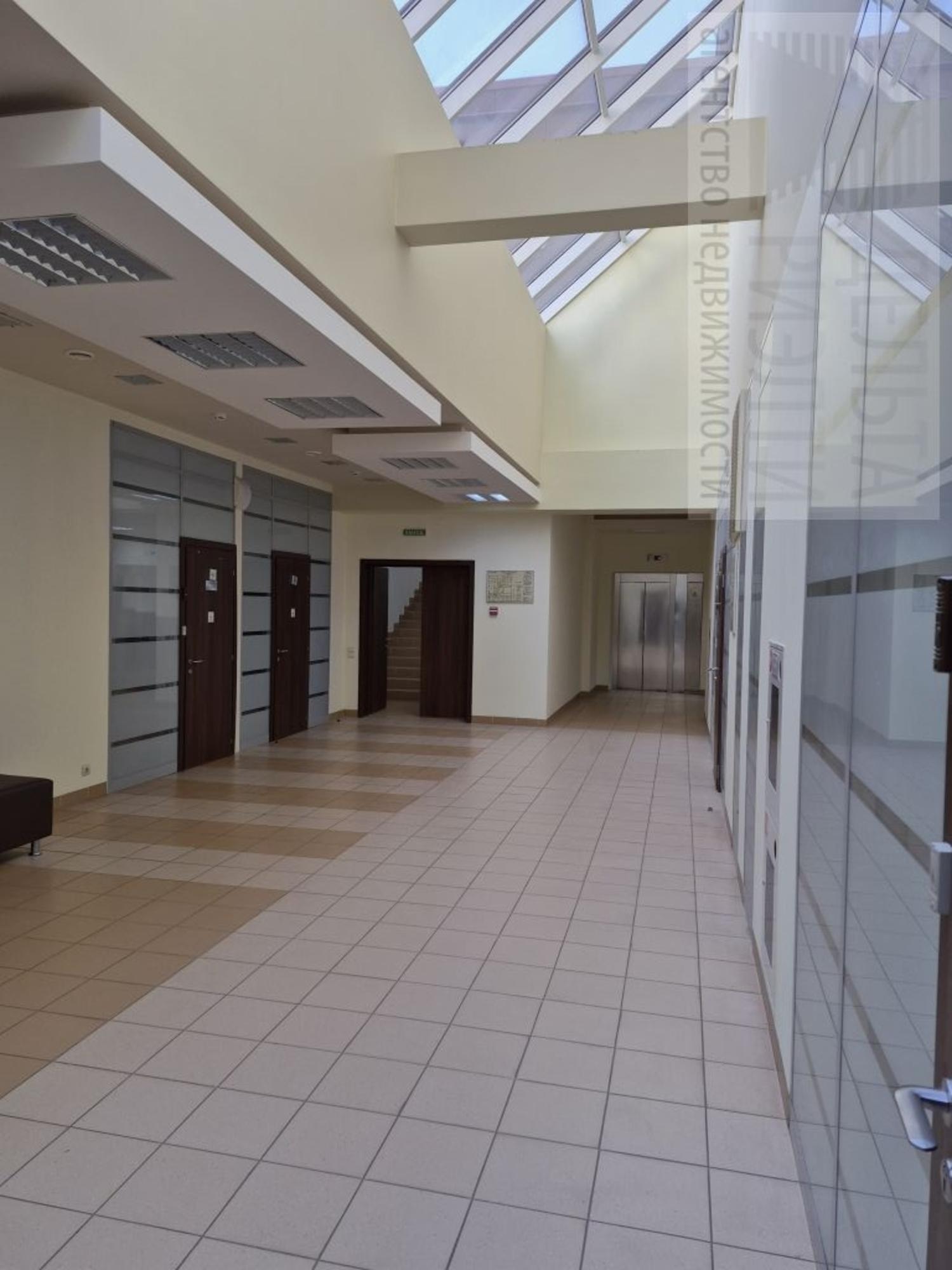 Купить офис, помещение под офис за 6 250 000 рублей на Зверева ул, 13