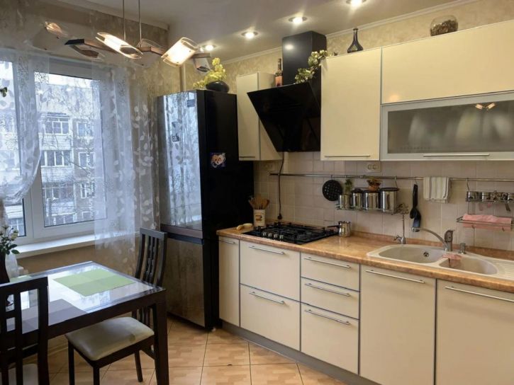 4-комн квартира Дюковская ул, 21