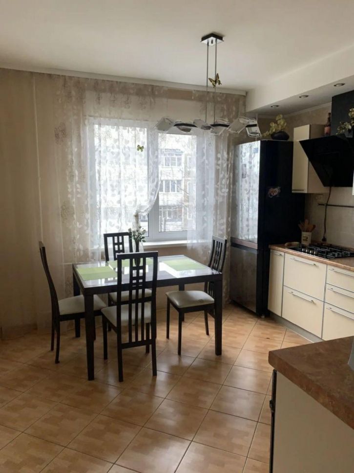 4-комн квартира Дюковская ул, 21