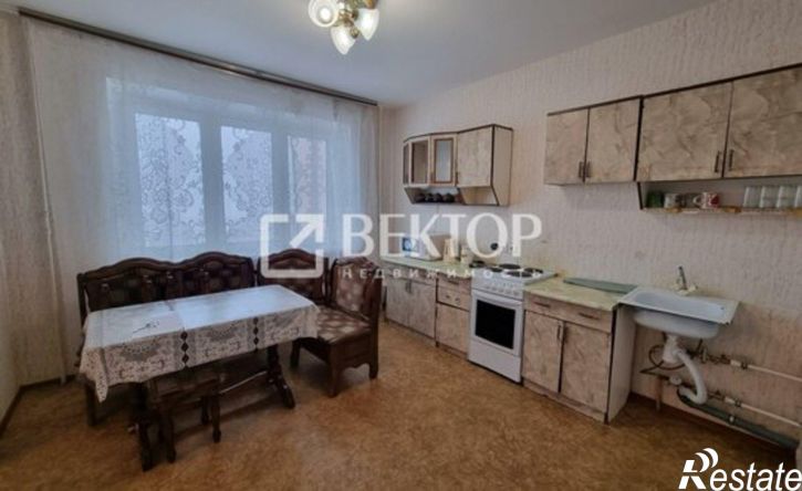 2-комн квартира микрорайон Рождественский, 4