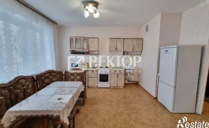 2-комн квартира микрорайон Рождественский, 4