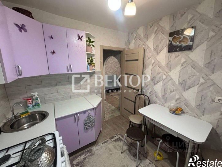 2-комн квартира пр-кт Строителей, 3,  д. 3