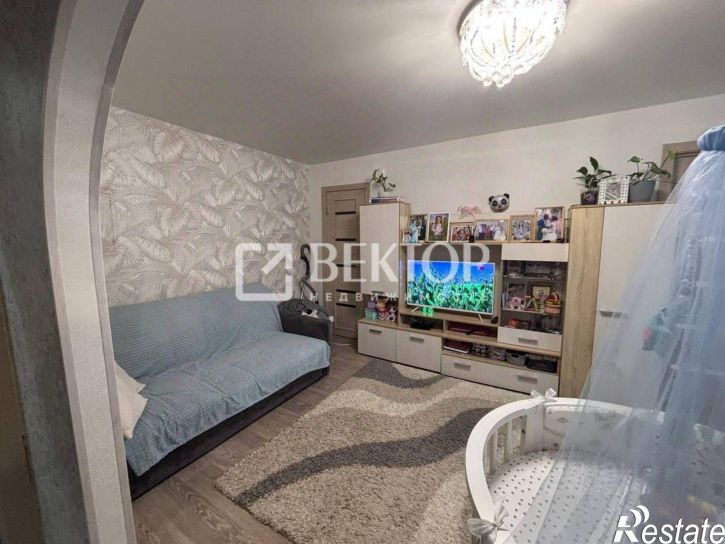 2-комн квартира пр-кт Строителей, 3,  д. 3