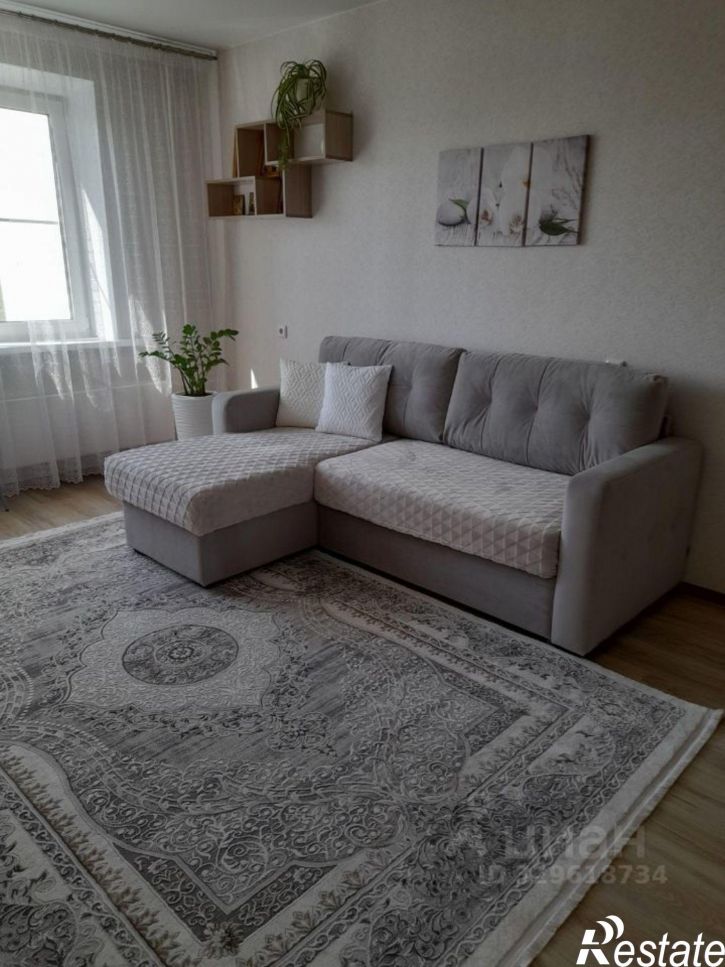 1-комн квартира улица Парижской Коммуны, 41,  д. 41