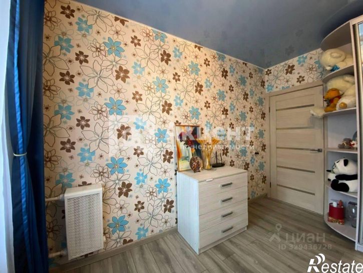 3-комн квартира ул Кузнецова, 126,  д. 126