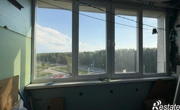 4-комн квартира микрорайон ДСК, 3