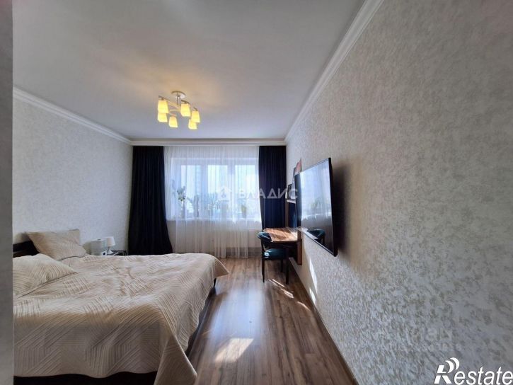 3-комн квартира микрорайон Рождественский, 6