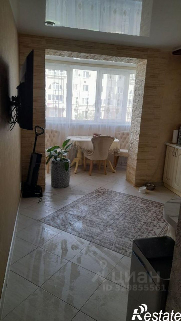 2-комн квартира Революционная улица, 24 к4,  д. 24 к4