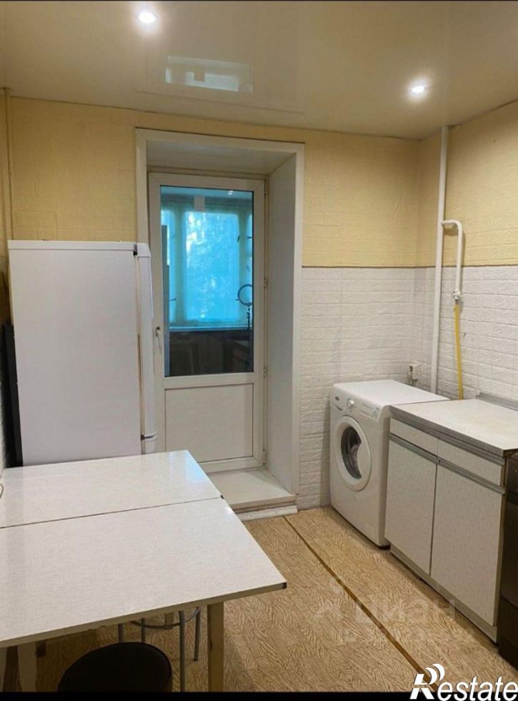 3-комн квартира 30-й микрорайон, 9