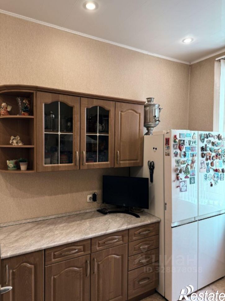 3-комн квартира улица Суворова, 3,  д. 3
