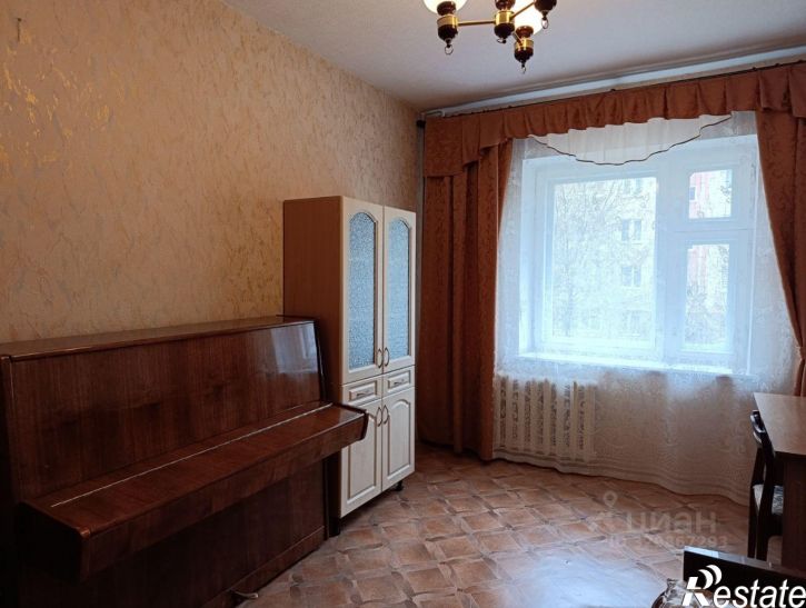 4-комн квартира пр-кт Строителей, 68А,  д. 68А