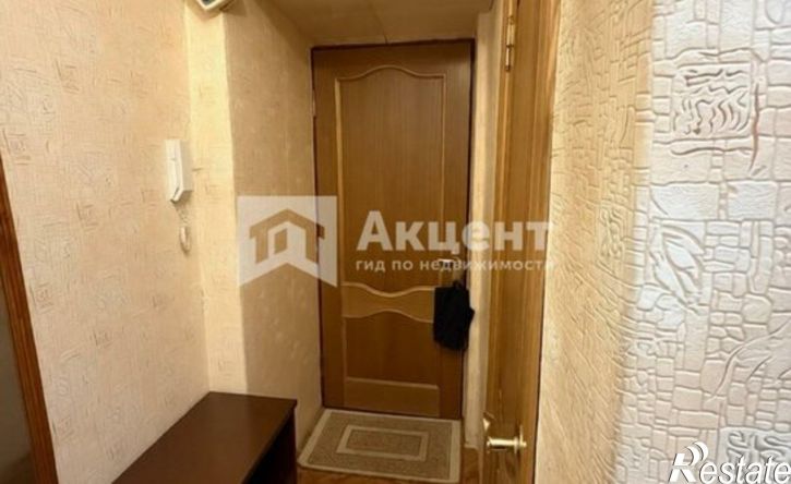 3-комн квартира улица Каравайковой, 52/23,  д. 52/23