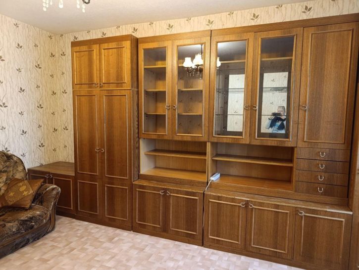 3-комн квартира Строителей пр-кт, 68А