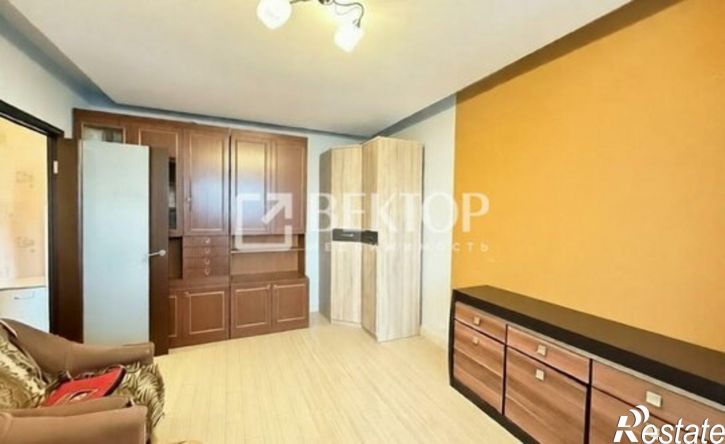 1-комн квартира улица 10 Августа, 56,  д. 56