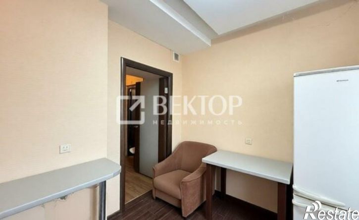 1-комн квартира улица 10 Августа, 56,  д. 56