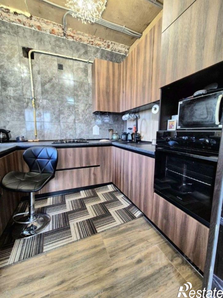 4-комн квартира ул Красных Зорь, 1,  д. 1